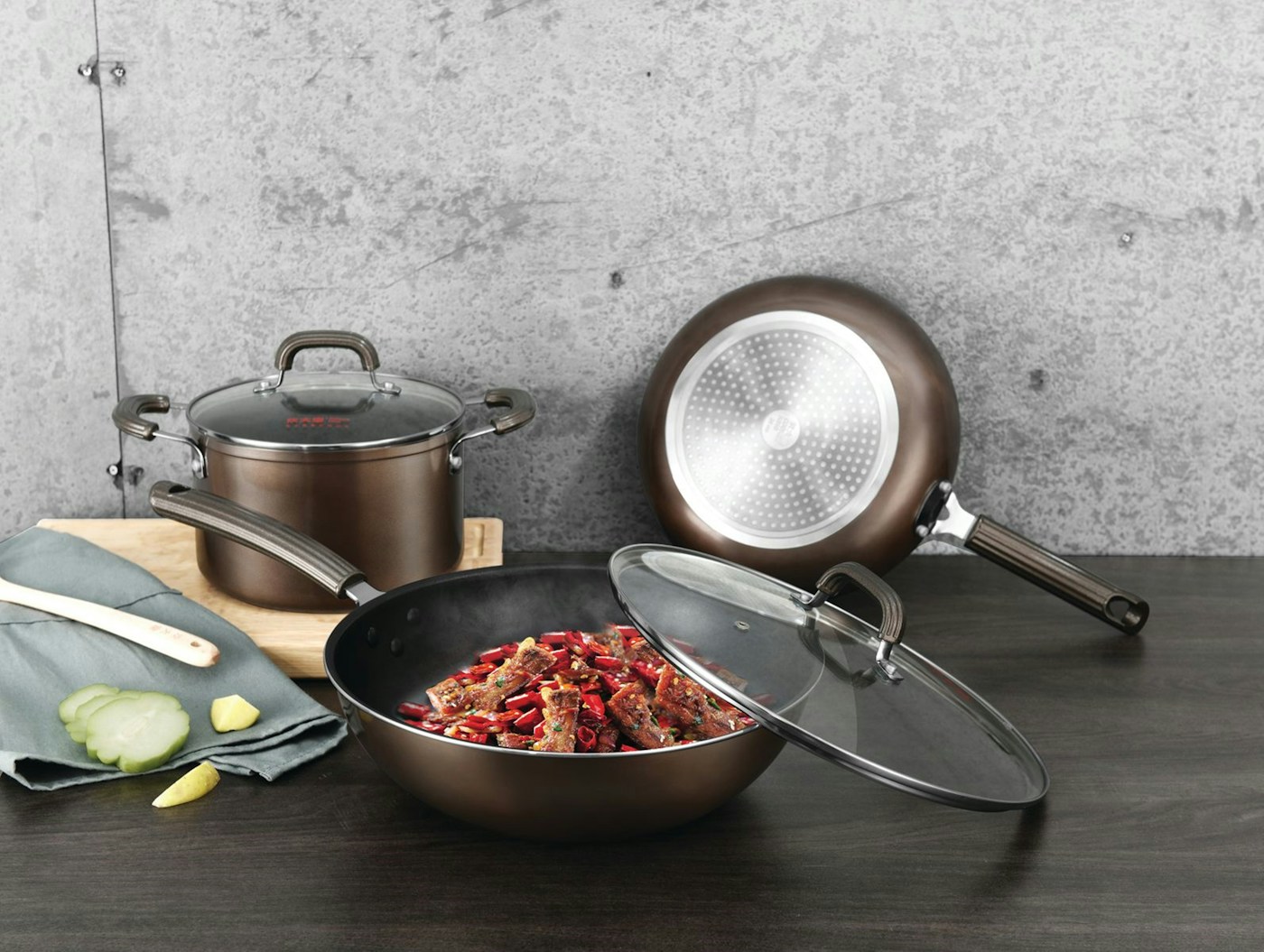 Cookware product photography